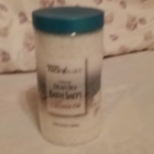 Bath Salts with coconut oil